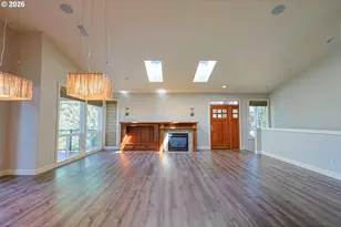4806 NW Cherry St, Vancouver, WA 98663 - Photo 8