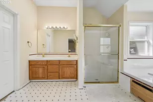 10941 NW Supreme Ct, Portland, OR 97229 - Photo 24