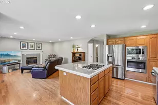10941 NW Supreme Ct, Portland, OR 97229 - Photo 16
