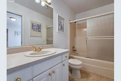 1055 Tukwila Dr, Woodburn, OR 97071 - Photo 38