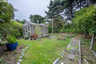820 Jackson Ave SW, Bandon, OR 97411 - Photo 36