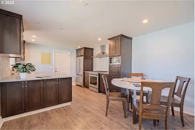 1607 NW 105th St, Vancouver, WA 98685 - Photo 6