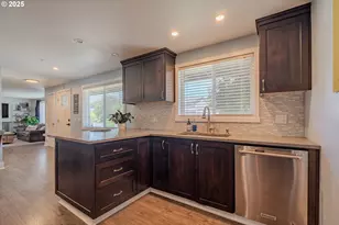 1607 NW 105th St, Vancouver, WA 98685 - Photo 8