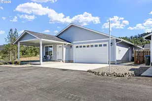 920 Fir Grove Ln, Sutherlin, OR 97479 - Photo 1