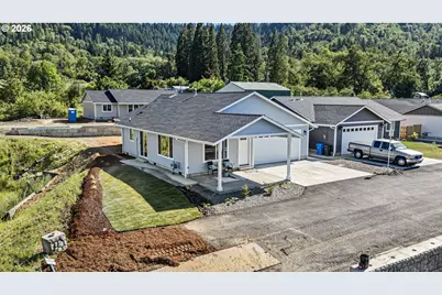 920 Fir Grove Ln, Sutherlin, OR 97479 - Photo 40