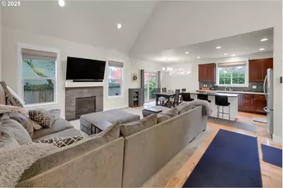 303 Lenore Loop, Eugene, OR 97404 - Photo 6