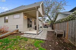 303 Lenore Loop, Eugene, OR 97404 - Photo 32