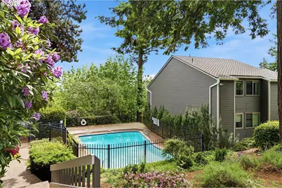 44 Eagle Crest Dr #26, Lake Oswego, OR 97035 - Photo 2