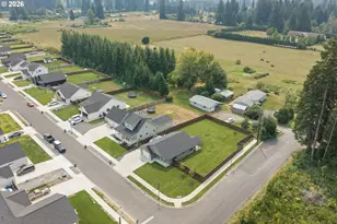 211 W Oak St, Yacolt, WA 98675 - Photo 32