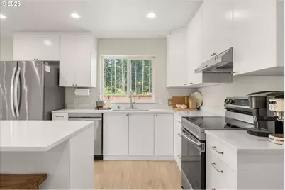 211 W Oak St, Yacolt, WA 98675 - Photo 8