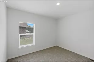 1560 Monroe St, North Bend, OR 97459 - Photo 22