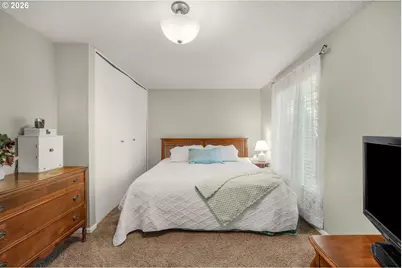 60 NE 23rd St, Gresham, OR 97030 - Photo 14