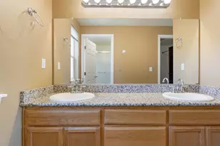 235 NE Lenox St, Hillsboro, OR 97124 - Photo 16