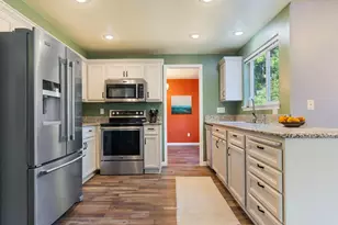 235 NE Lenox St, Hillsboro, OR 97124 - Photo 8