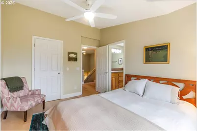 10124 NW Brighton Ln, Portland, OR 97229 - Photo 18