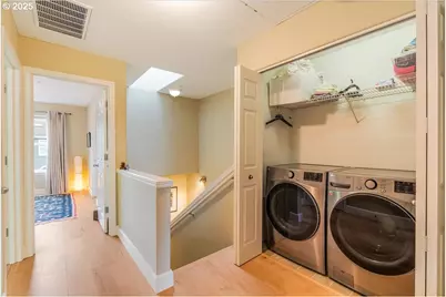 10124 NW Brighton Ln, Portland, OR 97229 - Photo 16