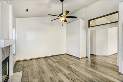 1252 NE 22nd Ave, Hillsboro, OR 97124 - Photo 14
