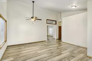 1252 NE 22nd Ave, Hillsboro, OR 97124 - Photo 6