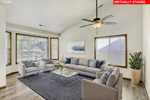 1252 NE 22nd Ave, Hillsboro, OR 97124 - Photo 4