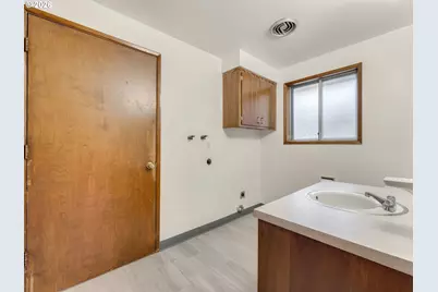 1230 SE 214th Ave, Gresham, OR 97030 - Photo 28