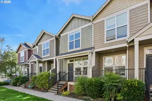2777 SE Nicklaus Ct, Hillsboro, OR 97123 - Photo 4