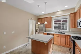 2777 SE Nicklaus Ct, Hillsboro, OR 97123 - Photo 16