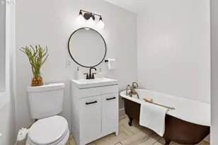 9014 NE Wygant St, Portland, OR 97220 - Photo 22