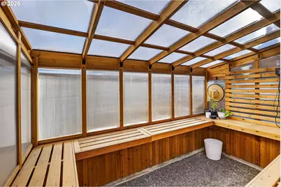 9014 NE Wygant St, Portland, OR 97220 - Photo 26