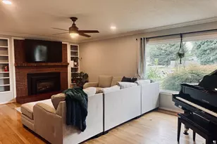 356 NE 10th Ave, Canby, OR 97013 - Photo 2