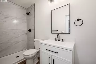 450 16th Ave, Longview, WA 98632 - Photo 12