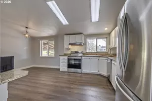 1949 SE Palmquist Rd, Gresham, OR 97080 - Photo 10