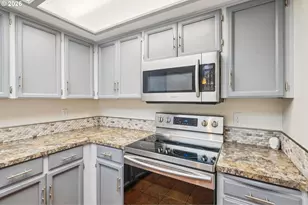 12316 SE 104th Ct, Happy Valley, OR 97086 - Photo 12