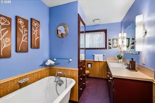 2536 Wood Ave, Eugene, OR 97402 - Photo 14