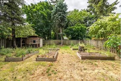 2536 Wood Ave, Eugene, OR 97402 - Photo 28