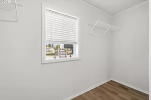 4914 E St, Springfield, OR 97478 - Photo 22