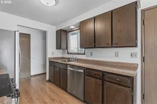 7080 SW Royal Oak Ct, Portland, OR 97223 - Photo 8