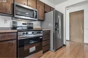 7080 SW Royal Oak Ct, Portland, OR 97223 - Photo 6