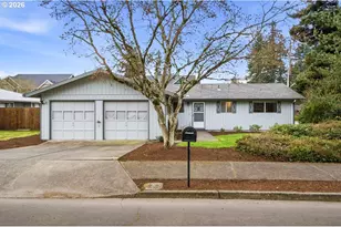 7080 SW Royal Oak Ct, Portland, OR 97223 - Photo 2
