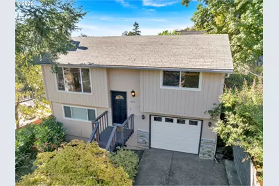 1870 Hemlock St, West Linn, OR 97068 - Photo 2