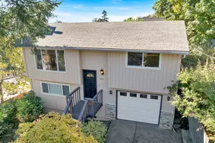 1870 Hemlock St, West Linn, OR 97068 - Photo 2