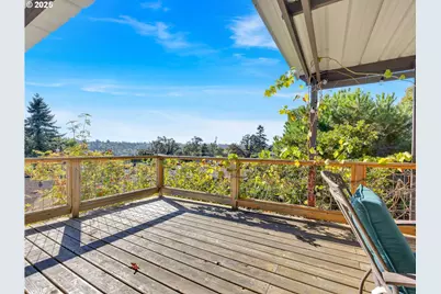 1870 Hemlock St, West Linn, OR 97068 - Photo 30