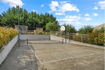 17945 SW Hillsboro Hwy, Hillsboro, OR 97123 - Photo 38