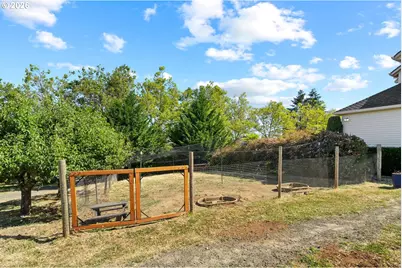 17945 SW Hillsboro Hwy, Hillsboro, OR 97123 - Photo 40
