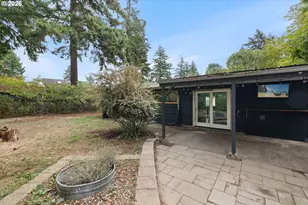12445 NE Hassalo St, Portland, OR 97230 - Photo 26