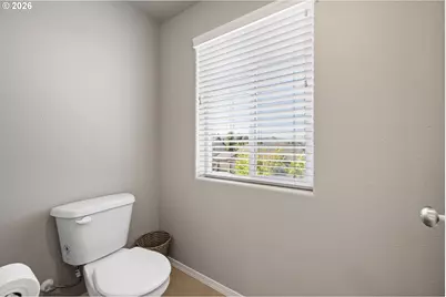 1911 S 59th St, Springfield, OR 97478 - Photo 32
