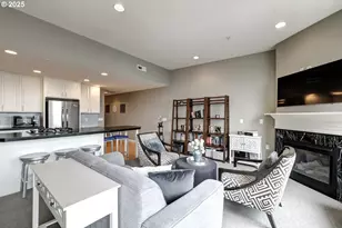 1815 SW 16th Ave, Portland, OR 97201 - Photo 8