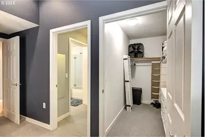 1815 SW 16th Ave #402, Portland, OR 97201 - Photo 20