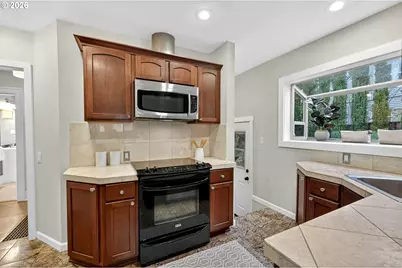 728 SE 55th Ave, Portland, OR 97215 - Photo 10
