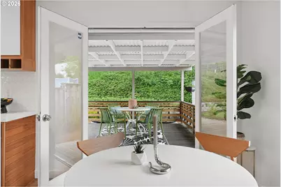 5383 SE Malden Dr, Portland, OR 97206 - Photo 12