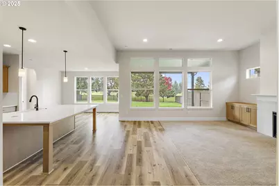 3075 Olympic St #35, Woodburn, OR 97071 - Photo 4